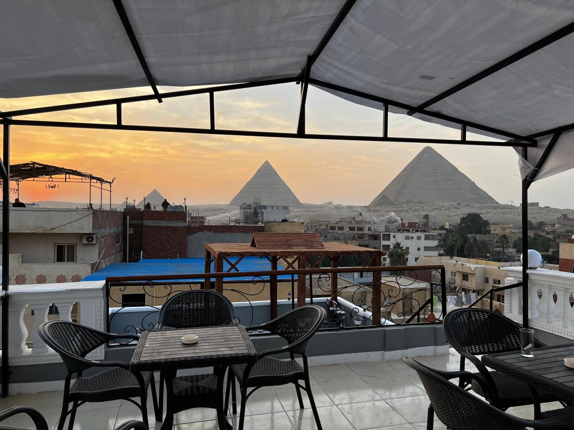 The Pyramids Gate Inn Kafret el-Gabal 외부 사진