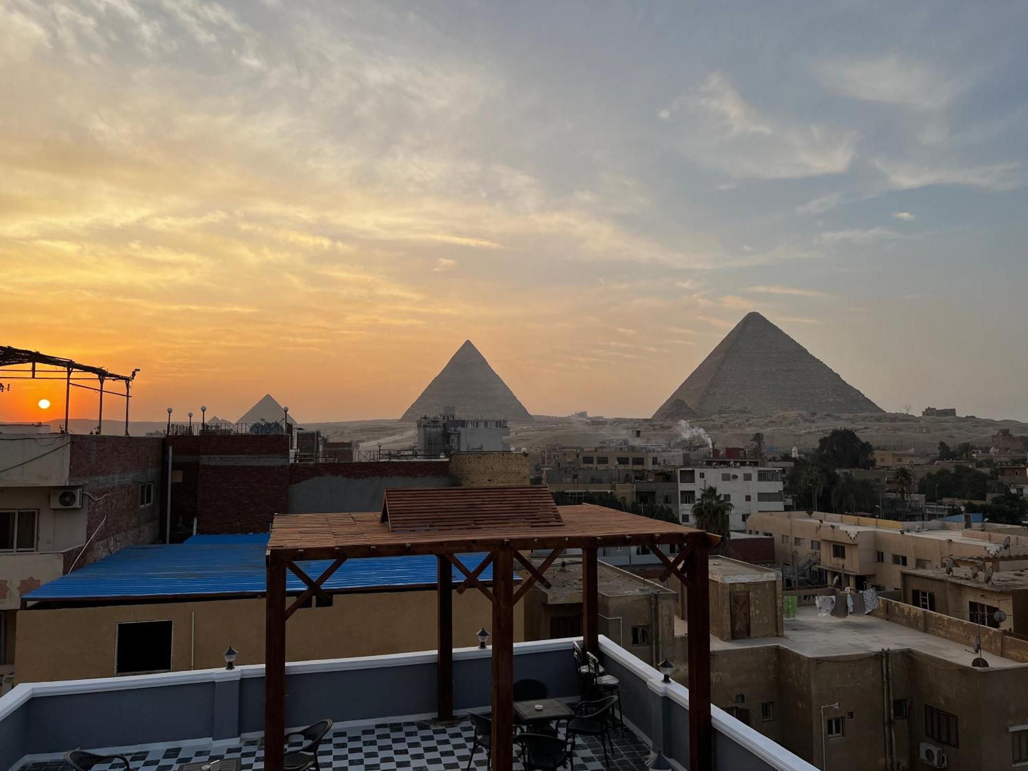 The Pyramids Gate Inn Kafret el-Gabal 외부 사진