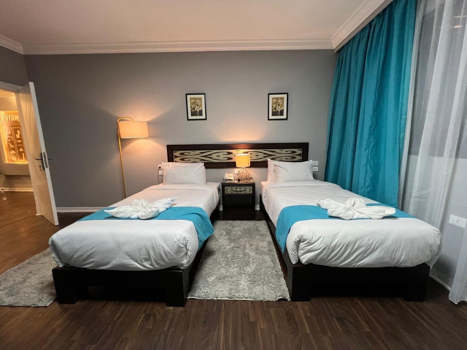 The Pyramids Gate Inn Kafret el-Gabal 외부 사진