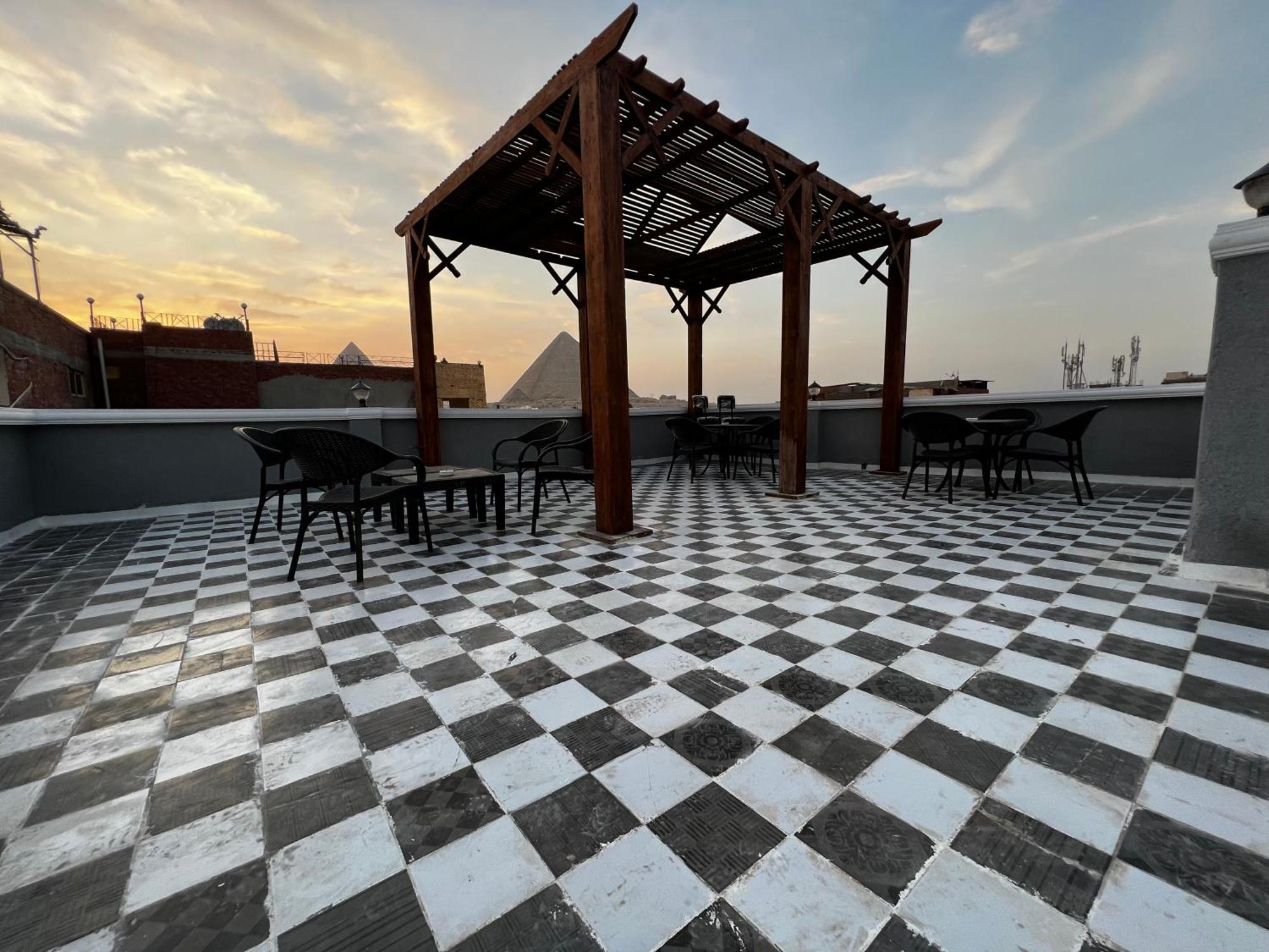 The Pyramids Gate Inn Kafret el-Gabal 외부 사진